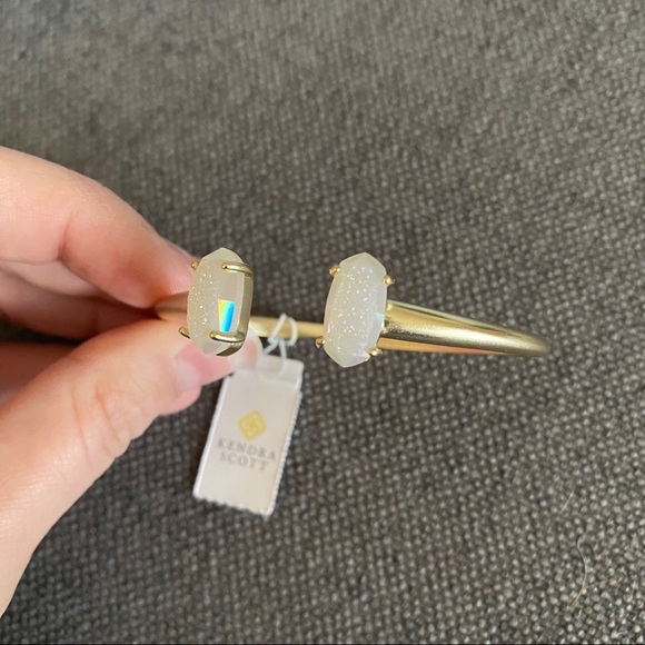 [SOLD] Kendra Scott Edie Gold Bracelet - Picture 3 of 4